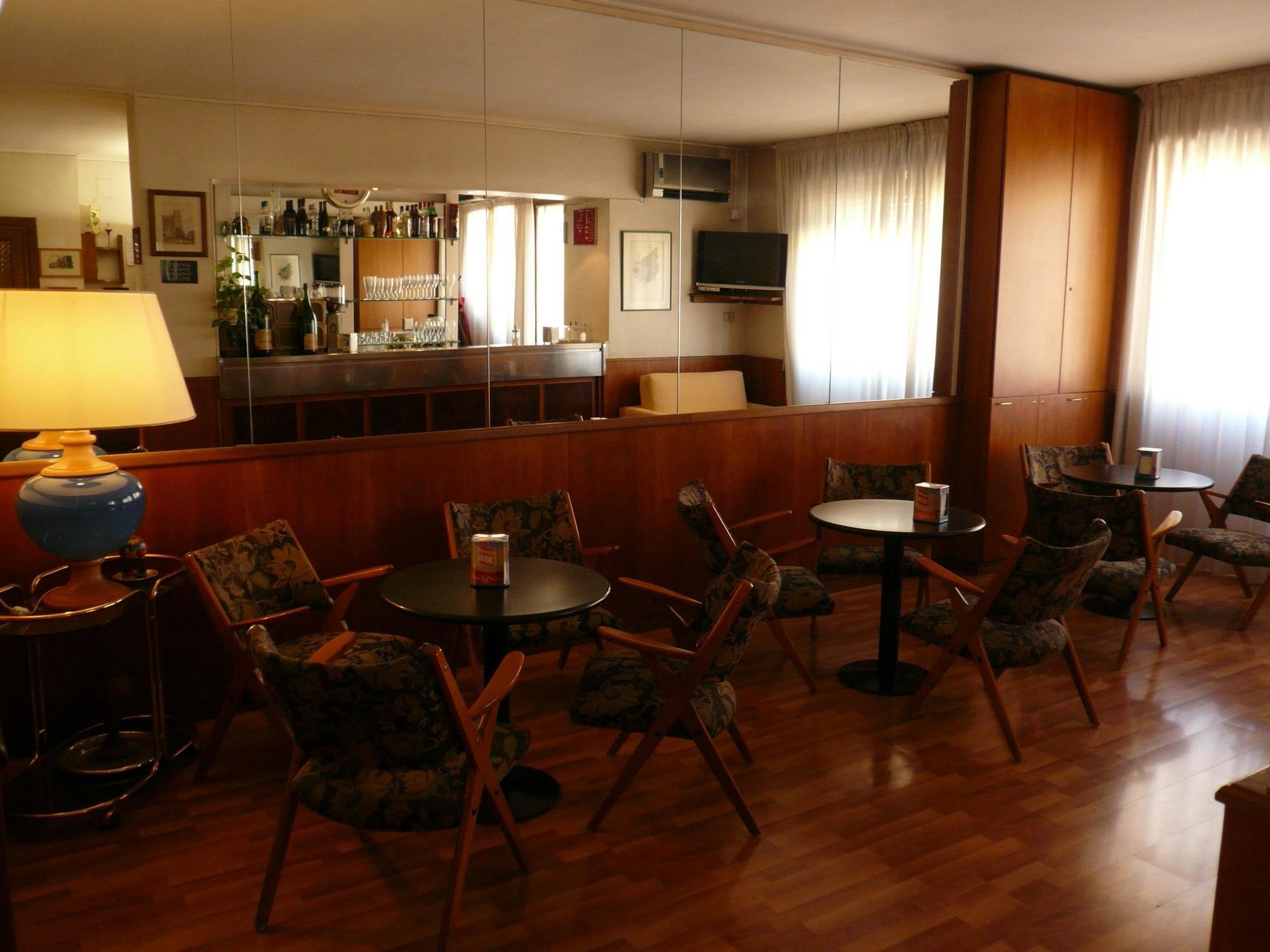 Radio Hotel Roma Eksteriør bilde